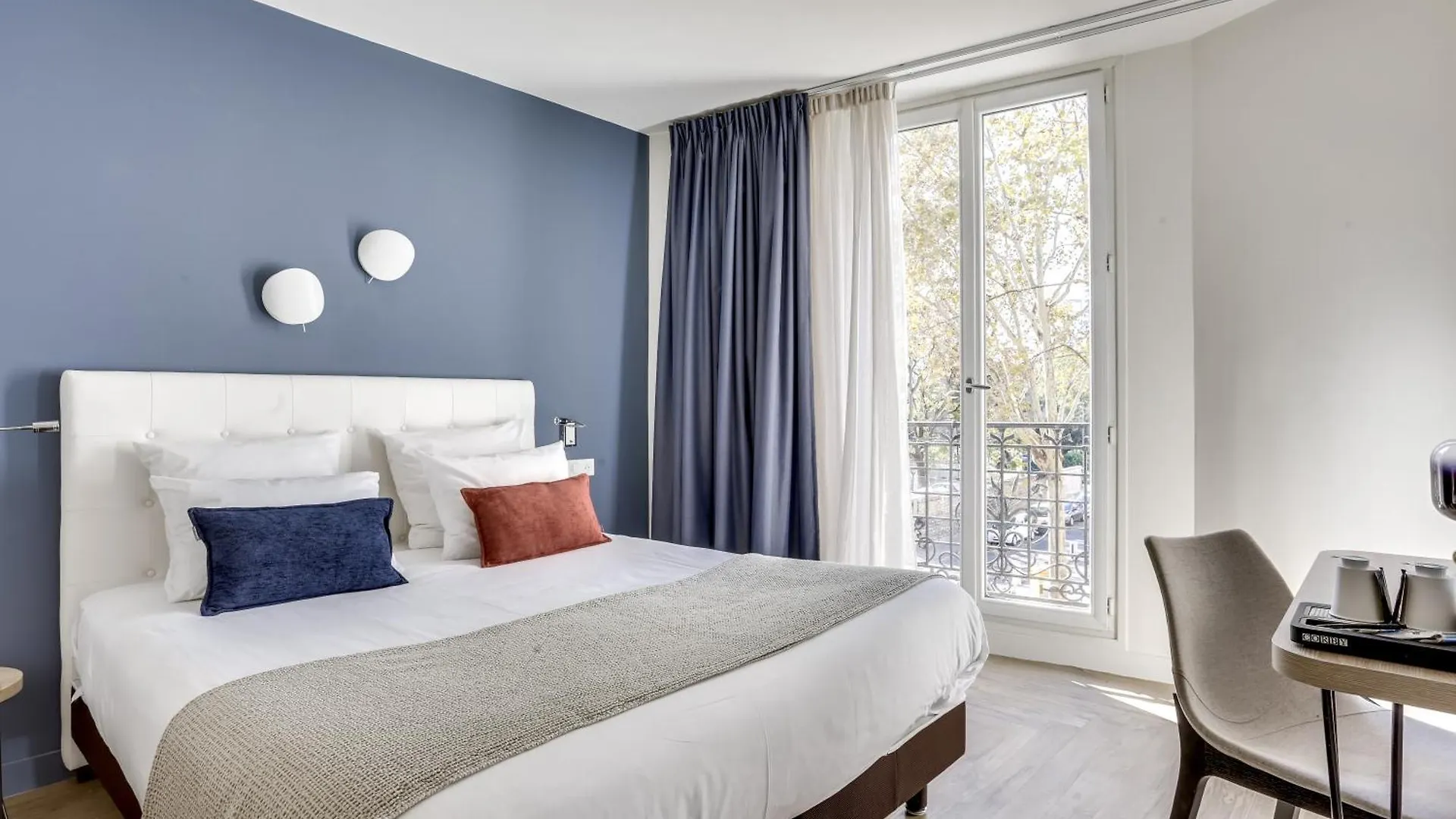 Courseine Hotel
