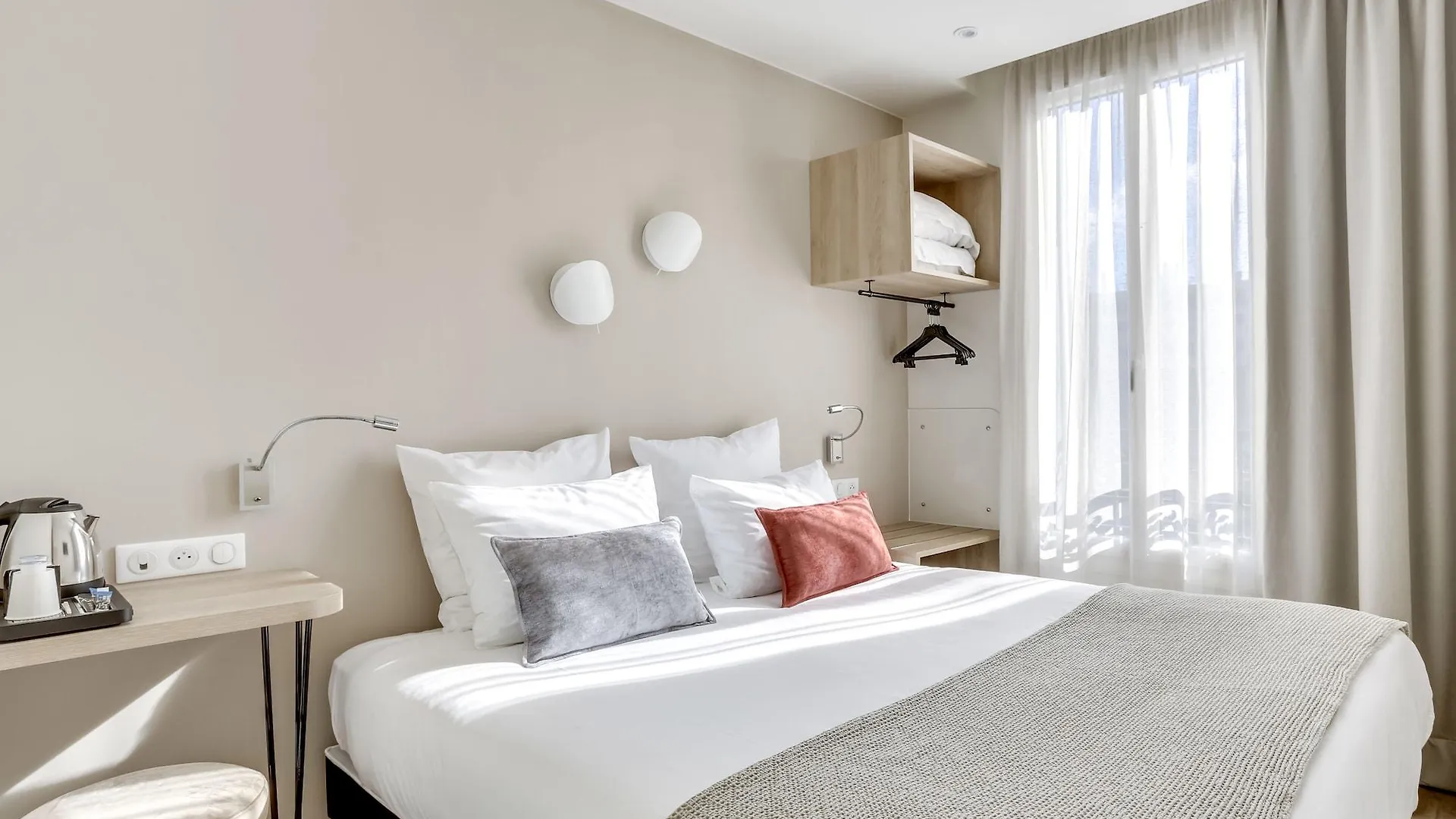 Hotel Courseine 3*