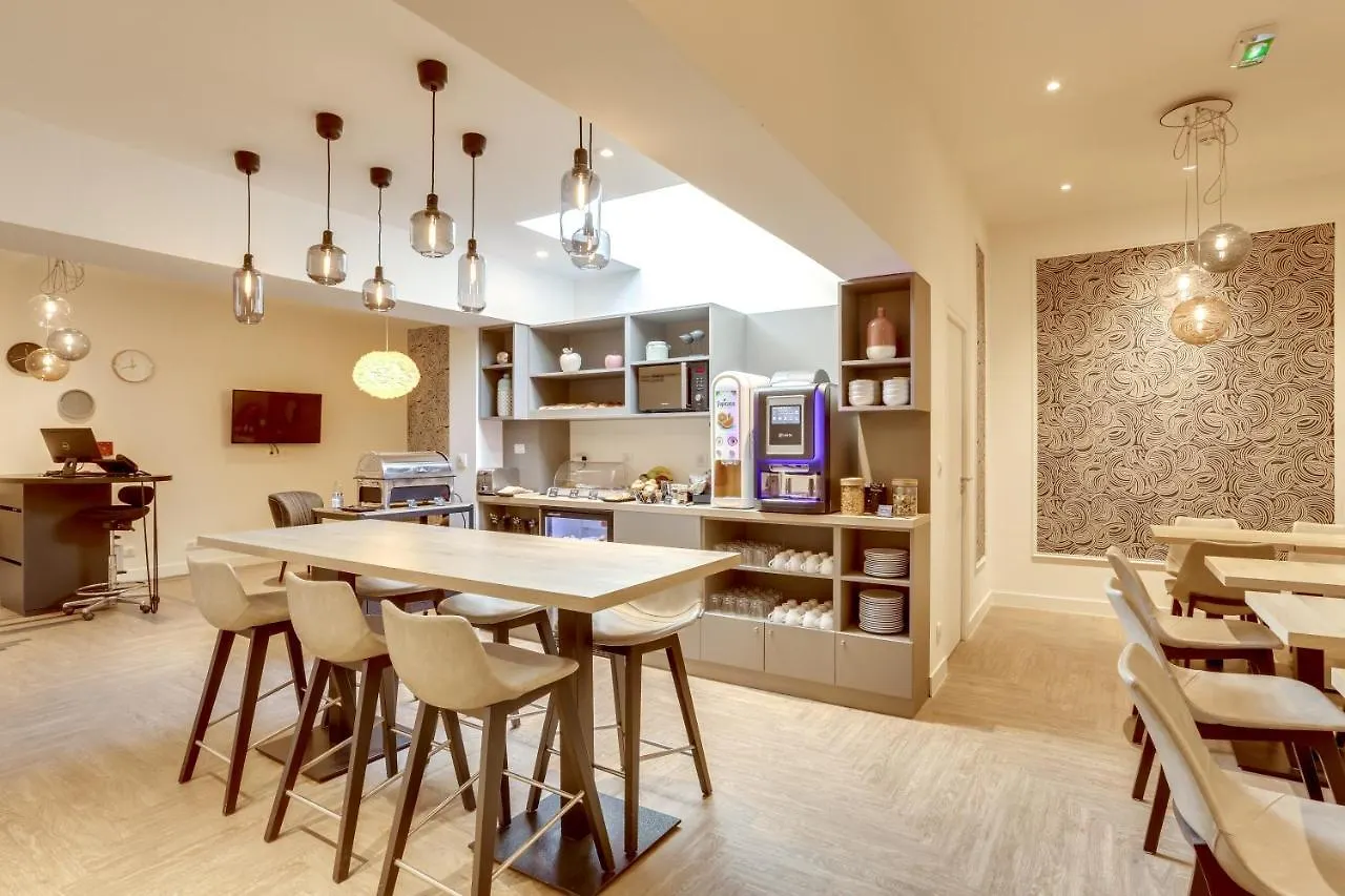 Courseine Hotel 3*