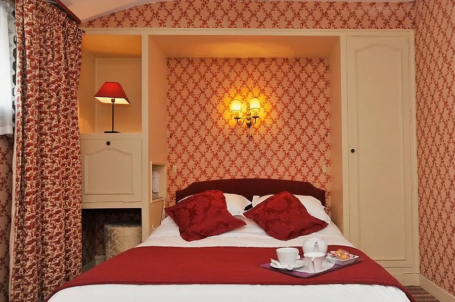 Hotel Courseine 3*