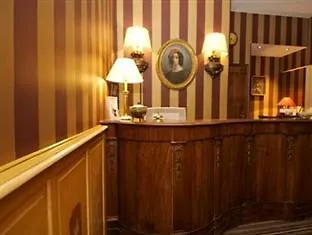 Courseine Hotel
