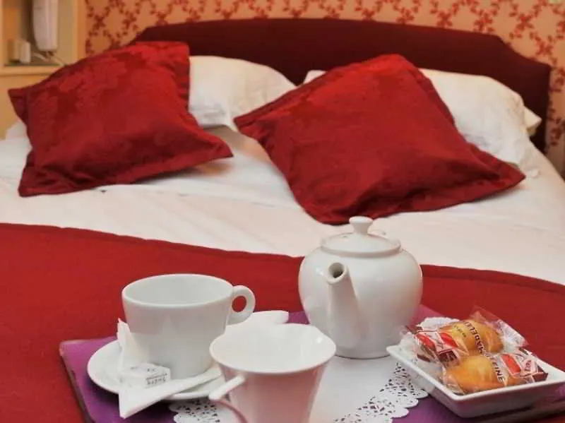 Courseine Hotel 3*