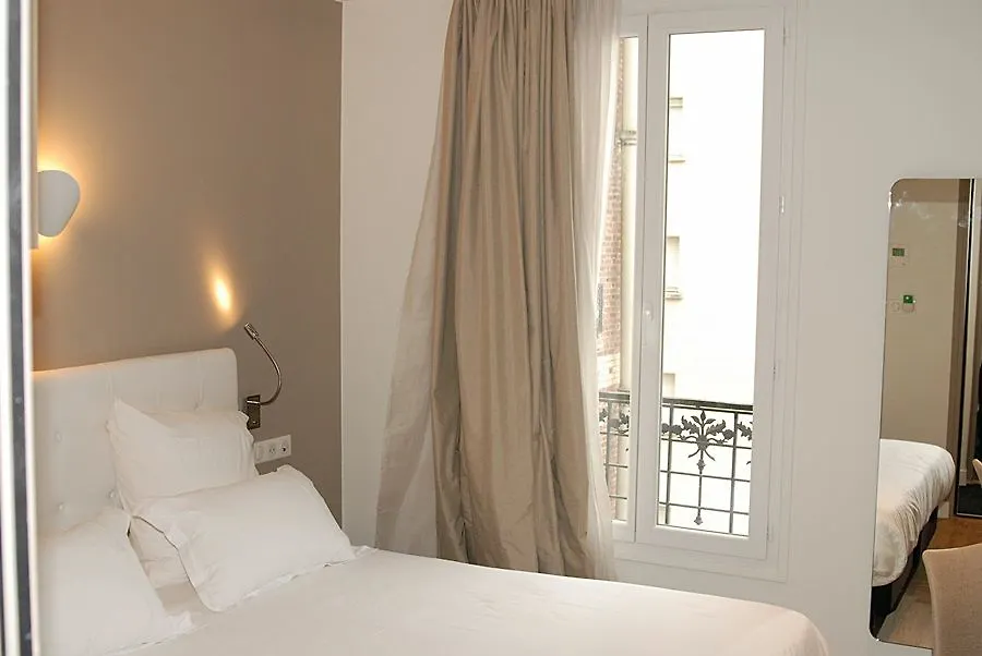 Courseine 3* Courbevoie