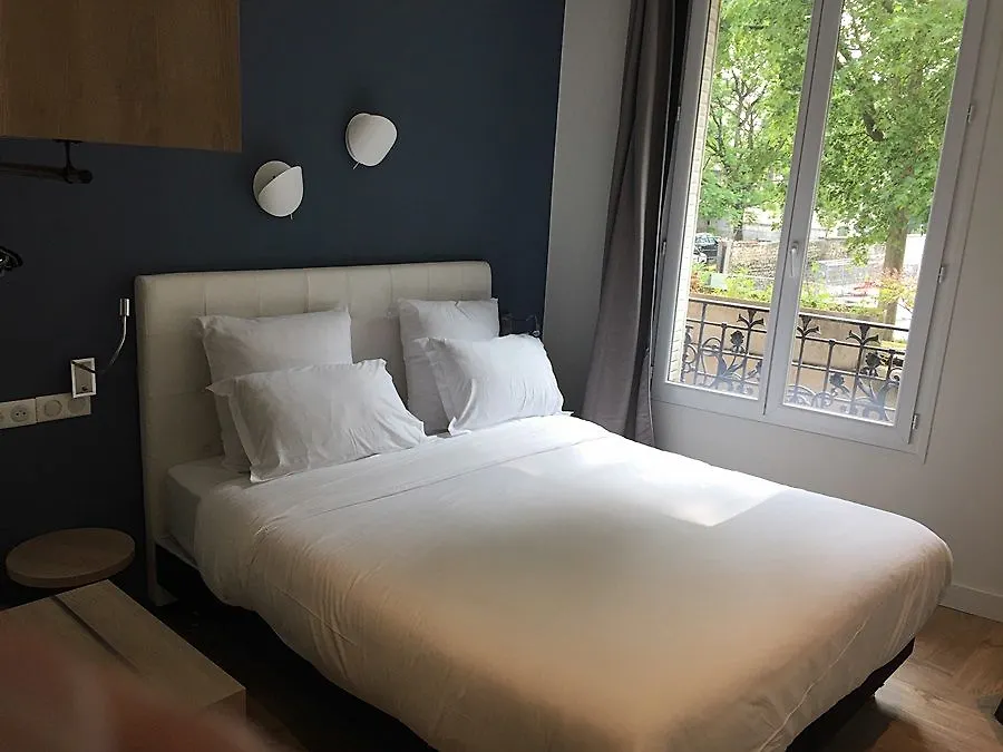 Courseine 3*