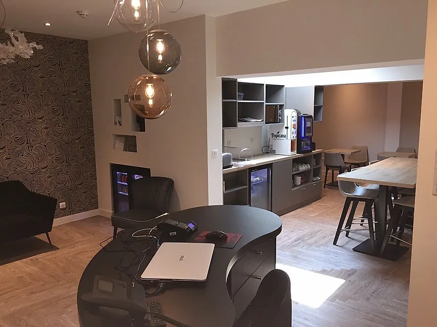 Courseine Hotel