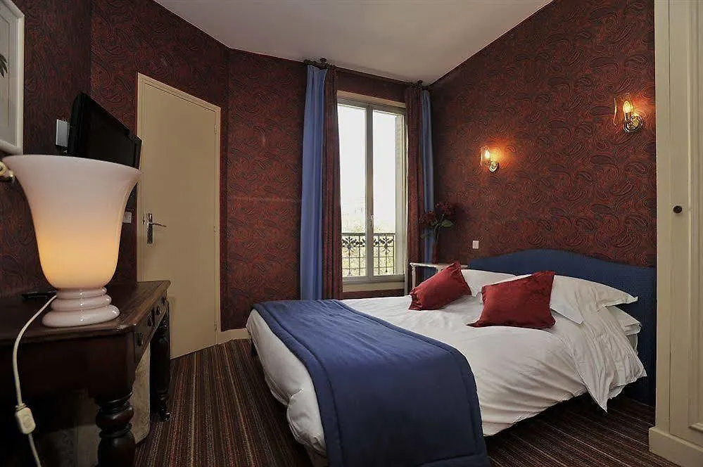 Hotel Courseine Courbevoie