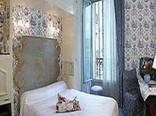 Hotel Courseine 3*