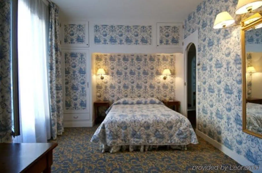 Hotel Courseine Courbevoie