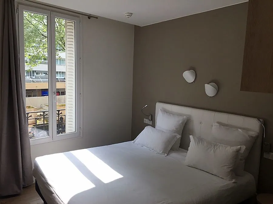 Hotel Courseine 3*