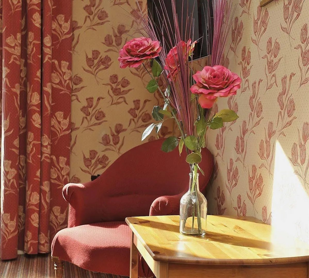 Courseine Hotel 3*